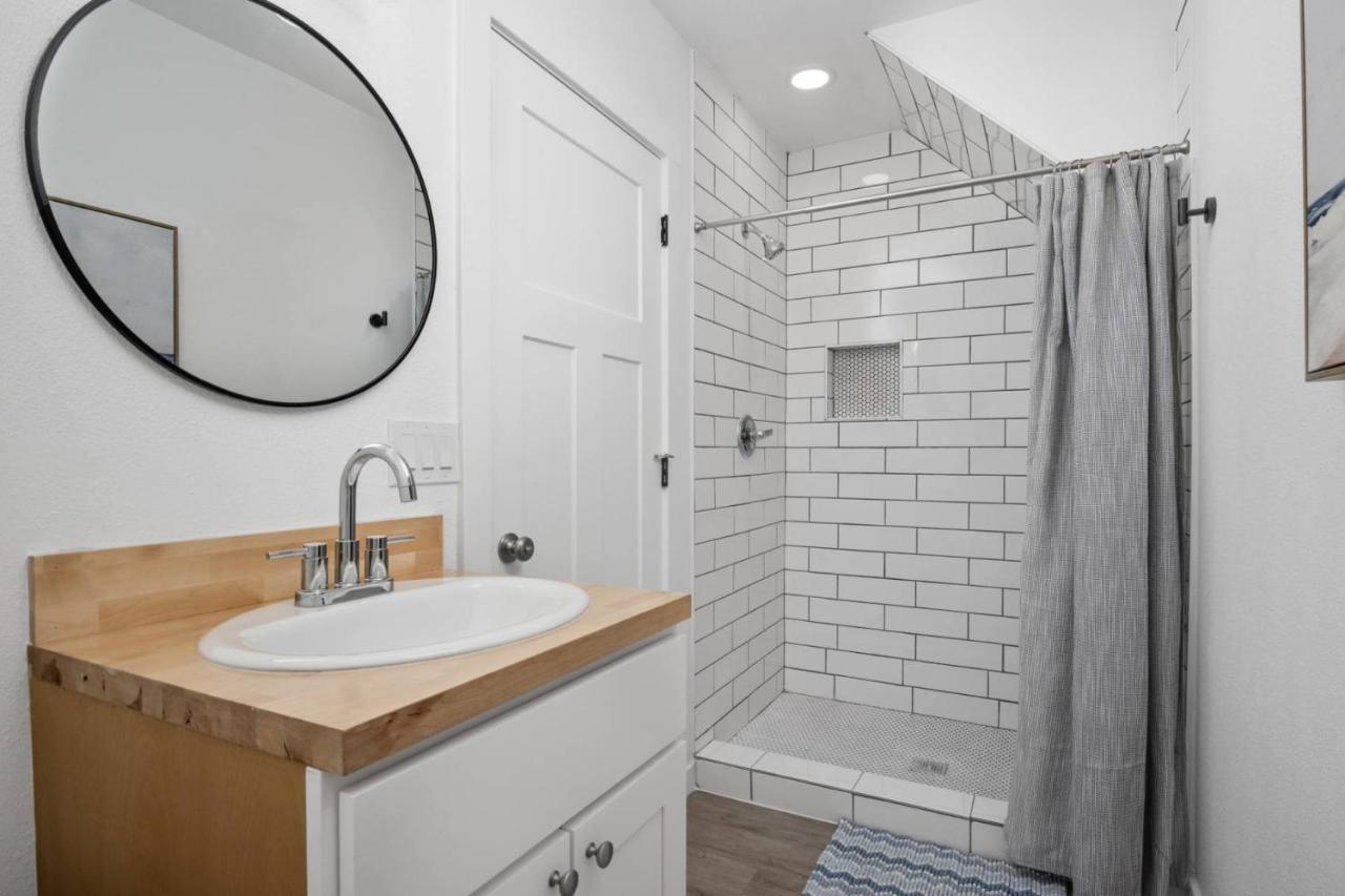 Ocean Rogue Inn Unit 12 Rockaway Beach Buitenkant foto